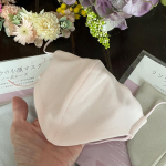 リペアジェルを愛用させて、いただいているリソウの小顔マスク　ノーズレーズの国産立体マスク女性の美しさを引き出す今までにない形状！日本の技術を詰め込んだ100％国内縫製。弓なりにカー&hellip;のInstagram画像