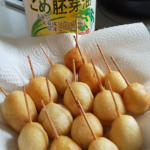 ホットケーキミックスとウィンナーでミニフレンチドッグ❗️これめっちゃ美味しかった⤴️⤴️こめ油使ったから 軽くカラッと仕上がってすごくイイこめ油にクセやにおいも感じなかったよ～&hellip;のInstagram画像