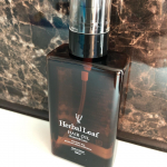 🌼ハーバルリーフヘアオイル🌼髪がパサパサするのが悩みで、何もつけないとパサパサゴワゴワなのが悩みで、、、でもこれを試してみたら、ツヤツヤになりました✨香りも良い😆🌼タオルドライ後に&hellip;のInstagram画像