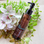 ドゥーオーガニック　クレンジングリキッドドゥーオーガニックは「植物性クレンジング成分」です🥰メイク落ちの良さと、W洗顔不要でぬれた手も使えるなど使いやすい😊まつげエクステをしている方やウォ&hellip;のInstagram画像