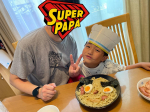 今日は少し早いけど父の日の感謝を込めて息子と一緒に@kinrei_fan 様の【豚骨魚介ラーメン】を作ったよ！なんと、こちら！レンジでできるつけ麺なんです。なので本当に簡単&hellip;のInstagram画像