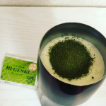 以前から飲んでるハイ・ゲンキ スピルリナ。最近はバナナスムージに入れて飲んでます🍌前はそのまま水と飲んでいたけど飲み物に混ぜて飲んだ方が私には飲みやすかった😂3食食べなくなったら気持ち身体が軽くな&hellip;のInstagram画像