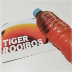 🌿🌿🌿タイガールイボスティー✨いただきました🎁今まで煮出すタイプの物を愛用していましたが、コレ👀超簡単に香りの良いルイボスティーが出来ちゃうんです❤①ペットボトルの水量を少し減らし&hellip;のInstagram画像