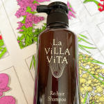ビューティライターの間で話題のLa ViLLA ViTA『リ・ヘア シャンプー』  今日も梅雨らしい天気で気温と湿度の上昇&hellip;頭皮もジメジメ地肌からスッキリしてくれる&hellip;のInstagram画像