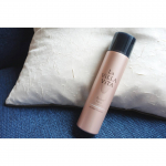 #ラヴィラヴィータ のヘアスプレーが今1番のお気に入り♡ツヤツヤになるし、香りも良くて幸せになる😊ムースタイプのものも好きで、その日のスタイルによって使い分けています♩ˊ˗#ロング&hellip;のInstagram画像