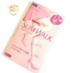 立ち仕事の私の必須アイテム。やっぱり仕事の日は、仕事から帰ってくるとふくらはぎの疲れを感じます💦でもね、着圧タイプのスリムウォークのストッキングだと時間が経ってもむくみ感を&hellip;のInstagram画像