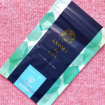 ⭐️ アロマdeマスク⭐️⁣⁣⁣厳選されたアロマの香りによってマスクをつけることの不快感と憂鬱を和らげてくれるアイテムだよ😊⁣⁣⁣マスクの外側にシールを貼るだけだから、とっても&hellip;のInstagram画像