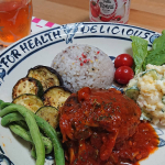 .#きのこトマトソース の #煮込みチーズインハンバーグ#チーズインハンバーグ を #デラノンナパスタソース #アラビアータ で煮込んで💕#ハンバーグ の両面に美味しそうな焼き色が&hellip;のInstagram画像