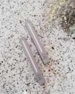 チャコットのパワーフィットアイライナー使ってみました🤗*ブラックのブラウンの2種類👍発色が良くて目元の印象が一気にはっきりするよー😘*0.1mm の極細毛だから、かなり細かく繊細にライ&hellip;のInstagram画像