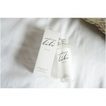 新しいヘアオイルスキンケアもヘアケアも大好き☺︎しっかりオイルでケアすると、湿気の多い日でもうねりが気にならなくなります🥰またヘッドスパの予約もしなくちゃ♪ ︎#マドンナリリ &hellip;のInstagram画像