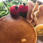 お気に入りのフルーツ青汁❤️❤️ドリンクだけじゃなく、色んなものに使えてとっても便利✨封を切った時に、パッションフルーツの良い香りが広がるのが１番のお気に入りﾃﾞｽ😊今回はパン&hellip;のInstagram画像