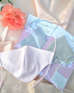 こんにちは☺.マスクって、機能も大事だけど、デザインも大事ですよね。カラーや大きさや形で顔の印象が全然かわっちゃう。顔色がよく見えて若見えしたり、小顔に見えたり。小顔に見え&hellip;のInstagram画像