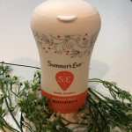 🌼サマーズイブ🌼デリケートゾーンのボディウォッシュです。清潔に、保湿も大事な部分。なかなかお風呂あがりにクリームとか塗る部分でもないのでお風呂で洗うときに清潔にできて保湿もできるのは嬉&hellip;のInstagram画像