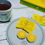 コロンバン 原宿レモンの焼きショコラをいただきます😌💕.国産完熟レモン🍋にこだわり、香りと酸味をギュッと閉じ込めたさわやかで甘酸っぱい焼きショコラ🍋.封を開けると爽やかなレモンのいい香り。甘&hellip;のInstagram画像