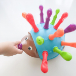 2021.07.02.@dreamblossom_official さまよりFine Motor Hedgehog ハリネズミをモニターさせて頂きました🦔‪♡.こちらのカラフル&hellip;のInstagram画像