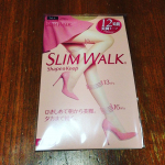 最近脚がむくみやすいので着圧ストッキングも履くようになってきてしまった。スリムウォークのシェイプ＆キープストッキングいいですわ。普段は着圧タイプは履くとパツパツな締め付けられ感が嫌だったけど、いい&hellip;のInstagram画像