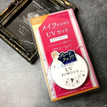 ３月にリニューアルしたプライバシーのメイクの上からUVカットシリーズ♪UVパウダー50を使っていますが、１つでUVカットとテカリブロックのダブルの効果があるメチャクチャ便利なUVパウダー♪&hellip;のInstagram画像