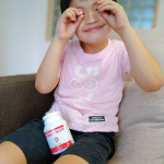 ・#スクスクのっぽくん カルシウムグミ V+イチゴ味🍓この商品の魅力は、成長に必要な栄養素を手軽にバランスよくとれること( &macr;꒳&macr; )ｂ✧吸収率を考えたダブルカルシウムに支える土台となる&hellip;のInstagram画像