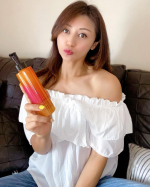 こんにちは☺️今日も蒸し暑💦友達との約束1週間間違えて朝から急いでいたから、なんだか時間に余裕ができてラッキー🤞最近見つけて使い出したクレンジング🍊柑橘系とハーブの香りでリ&hellip;のInstagram画像