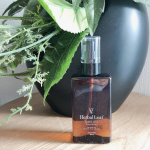 ＼ オーガニック♡ ／✨ ハーバルリーフ オーガニックヘアオイル ✨前からインスタでよく見かけて気になっていたもの♡フレッシュティーのいい香りが心まで満たしてくれる♡このヘアオイル&hellip;のInstagram画像