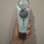 ロゼットの洗顔アクネクリア使ってみました！私30代になってもニキビが絶えず。。いつまでもニキビと闘ってます泣こちらのロゼット様はそんな私の味方で古い角質をクリアにしてくれてニキビの元をoffし&hellip;のInstagram画像
