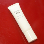 .明色化粧品様の【モイストラボ 薬用美白BBクリーム】をお試しさせて頂きました✨.こちらは1本でシミ予防とシワ改善ができるクリームです。.☑️シワ改善効果を発揮する注目成分「ナイアシンアミド&hellip;のInstagram画像
