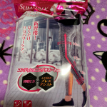 毎日履いてて浮腫が解消されつつあります　もともと浮腫がひどく歩くと足がむくみサンダルなどが窮屈になって#スリムウォーク #SLIMWALK #リカバリーレギンス #着圧レギンス #スリ&hellip;のInstagram画像