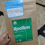 ルイボスティーをお試しさせて頂きました(^^)前、妊娠中にルイボスティーは作って飲んでたことあったけど、最近飲んでなかったなぁ。⭕️オーガニック認証取得⭕️新茶の品評会で最高評価&hellip;のInstagram画像