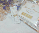 麗凍化粧品様の15秒洗顔パックをお試ししてみました🌟冷凍で保管するという、世にも珍しい洗顔😳３１包も入ってるのに決してかさ張らへんから、連休のサービスエリアぐらいの混み具合の我が家の冷凍室でも&hellip;のInstagram画像