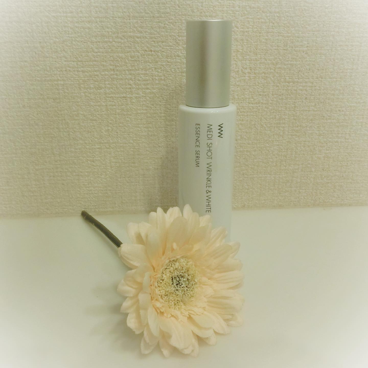 口コミ投稿：..シミとシワの両方にダブルで効かせる全顔用乳液状美容液　 薬用メディショット　エ…