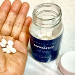 気仙沼産フカヒレ軟骨100％のフカコンドロイチンを飲んででいます。慢性の腰痛で悩んでいますので、私にはぴったりのサプリメントなんです。未だ腰の痛みは特に変化は分かりませんが、時々痛む膝がな&hellip;のInstagram画像