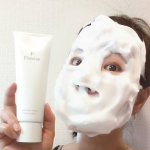 #プラミネウォッシングフォーム を使ってみました🎶クリームのようなもっちり泡です☁️#Wクレイ なのですが、吸着されている感はそれほどなく、穏やかな使用感🐳しっとりしているのが不思&hellip;のInstagram画像