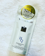 ハイドロキノン5％配合のホワイトラッシュ　HQクリームのモニターに参加中です。ハイドロキノンは、強力な効果のある美白成分で、新しいシミの予防とすでにできたシミを薄くする効果があるとされています。&hellip;のInstagram画像