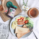 .&hearts;┈┈┈┈┈┈┈┈┈┈┈┈┈┈┈&hearts;⁡⁡おはようございます☀⁡今日の朝ごはん😋🍴⁡有言実行❣️って事でこの前やりたかったフルーツスプレッドをパンにたーっぷり&hellip;のInstagram画像