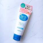 ロゼットゴマージュは1998年の発売以来、昔と変わらない処方を守り続けているロングセラー商品です✨果実由来のAHAのはたらきで、くすみをポロポロと落とすピーリングジェル。AHA（フルーツ酸）が&hellip;のInstagram画像