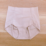 ニッセンの締め付けないゴムパンツ🤭✨フルタイムで事務員をしていて、ずっと同じ体勢で仕事をしてます！普通のパンツの時は、締め付け感があり、痒みもでてきますが、これは優秀で、まるで履いていない&hellip;のInstagram画像