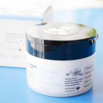 山田養蜂場アピセラピーコスメティクスの、抗菌性が高いマヌカ蜂蜜を使ったスキンケア、マヌカハニーシリーズ。毛穴の汚れもオフする「マヌカハニー クレンジングバーム」を使わせて頂いた。(75&hellip;のInstagram画像