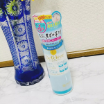 DETクリア ブライト＆ピール　ピーリングジェリー使ってみました🤗*くすみや黒ずみ・ざらつきの原因となる古い角質をケアするピーリング剤で、ポンプ式🍀*この商品のいいなぁと思ったところは、濡れ&hellip;のInstagram画像