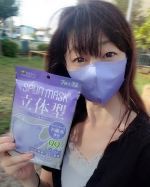 マスクでコーデ🎶可愛い～マスクがたくさん売り出されてます。お洋服に合わせていろいろ変えるけど最近のイチオシはこれ!!立体型スパンレース不織布カラーマスク😷ウィルスの飛沫、花&hellip;のInstagram画像