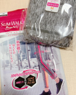 仕事は一日何時間も同じ場所に立ちっぱなしの作業😵毎日マッサージしても足パンパン💦だし全然むくみケア追いつかんのですよ&hellip;筋トレも毎日継続してるけど体重も微動だにしなくなってしまってピンチ&hellip;のInstagram画像