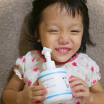 【全身使える保湿力アップのベビーローション】⁡⁡毎日暑い日が続いてて外遊びで紫外線の影響を受けた子どものお肌も乾燥ぎみ。そんな子どものスキンケアに、⁡⁡ママモデ&hellip;のInstagram画像