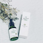 HC organic serum（CBD美容液）を使ってみました🙌*オーガニックのスイス国認定ヘンプCBDを使用し、CBDの効果を引き出すスペシャルブレンドの美容液❣️❣️*化粧水のあとに使&hellip;のInstagram画像