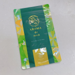 ❤️🧡💛AROMA de mask💛🧡❤️..以前に使ったのはハリネズミ柄でしたが！.今回期間限定で犬🐶猫🐱デザインが登場✨✨..私は犬派です！！実家の犬に&hellip;のInstagram画像