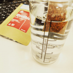 水出しできるオーガニックルイボスティー✨#タイガールイボスティー をお試ししました！手持ちのペットボトルやマイボトルで水出しできる500ml用で、細いパックだからペットボトルにも入&hellip;のInstagram画像