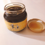 ネオナチュラルさんの、黒ニンニク🧄フルタイムで仕事をしているので朝と夜に毎日ひとつづつ食べてためしました🧄✨まず、朝の目覚めが良くなり、起きるのがすごく嫌な私もすっと起きれる日が多くなりま&hellip;のInstagram画像