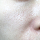 「ファンデーションも美容液も、しっかり二役を果たしてくれます。」の画像（1枚目）