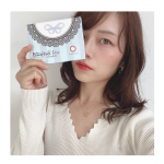 さて、いつもと何が違うでしょうか？　　グロス塗りすぎた❓萌え袖意識した❓かっこつけた❓　　はい❣️みんな大正解ー🎉パフパフ❗️痛い人だけど、、受け止めてー❣️　&hellip;のInstagram画像
