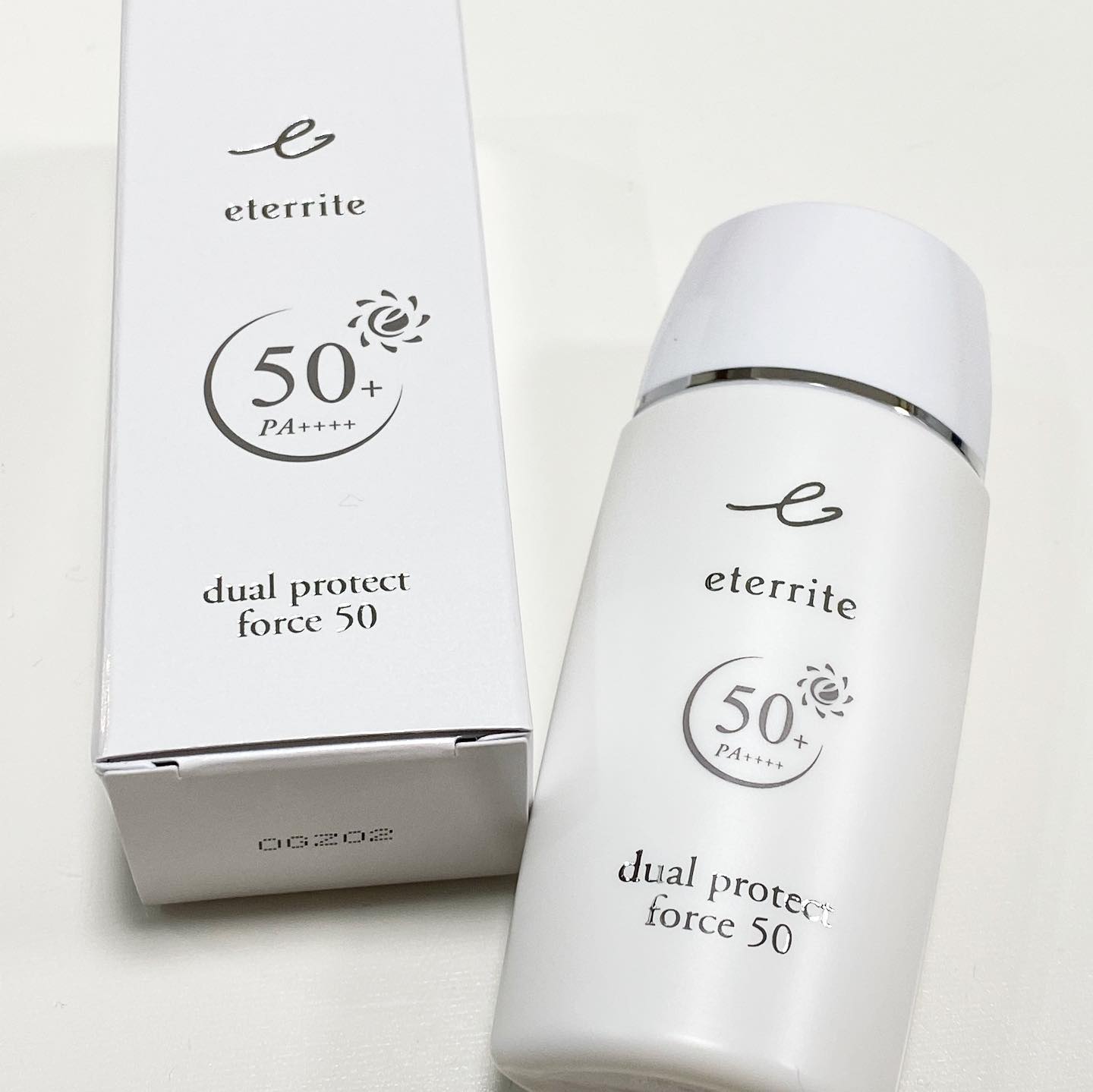 エタリテ デュアル プロテクトフォース50N 日焼け止め乳液 50ml 4点 エタリテ デュアル プロテクト フォース50NC＜日やけ止め乳液・化粧