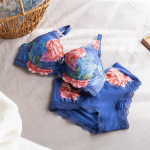 □@exabra_online エクサブラ・ミディ　上下セットをお試しさせていだいてます。寄せて持ち上げながらも、ワイヤーにクッションを巻くなど、優しいつけ心地にこだわったつくりだ&hellip;のInstagram画像