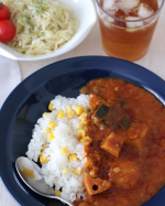 @nakato_finefoods 今日は野菜カレー😊nakatoさんの、麻布十番シリーズより、５種の野菜入り 野菜カレーをいただきました！ごろごろと存在感を放つ、大きめ野菜は&hellip;のInstagram画像